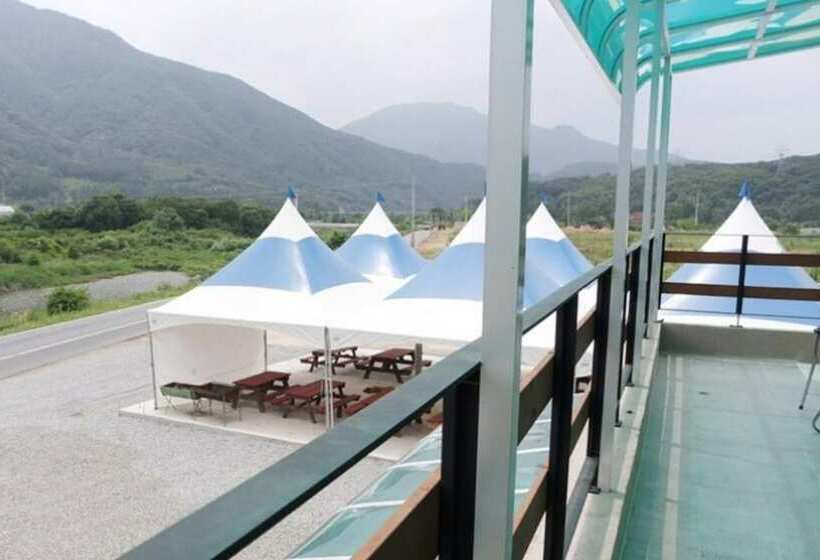 Gapyeong Sagyejeol Pension