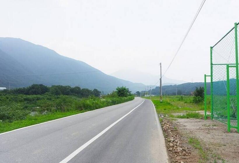 Gapyeong Sagyejeol Pension