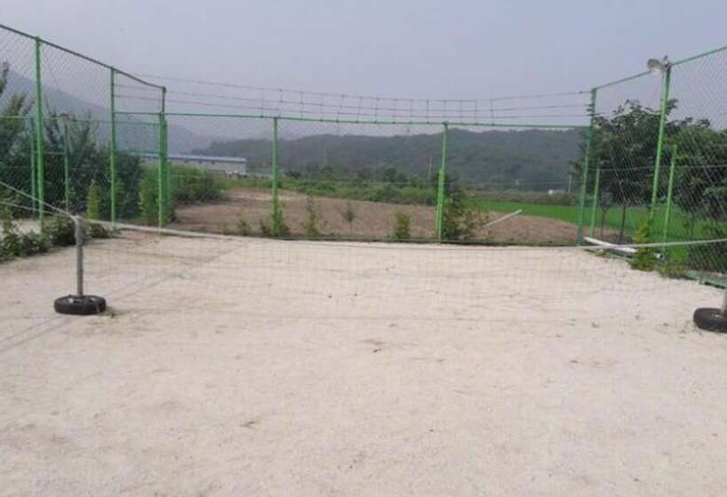 Gapyeong Sagyejeol Pension