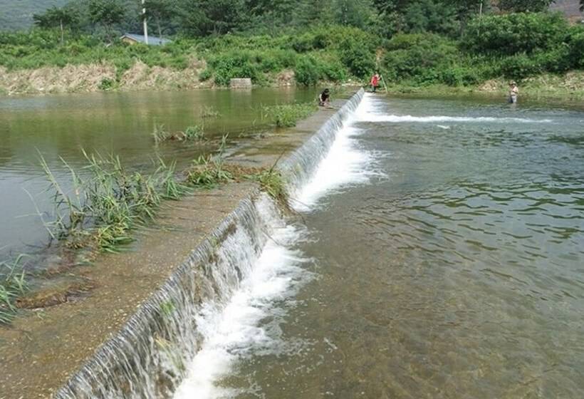 Gapyeong Sagyejeol Pension