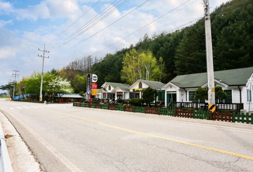 Geumdanggyegok Blue Mountain Pension