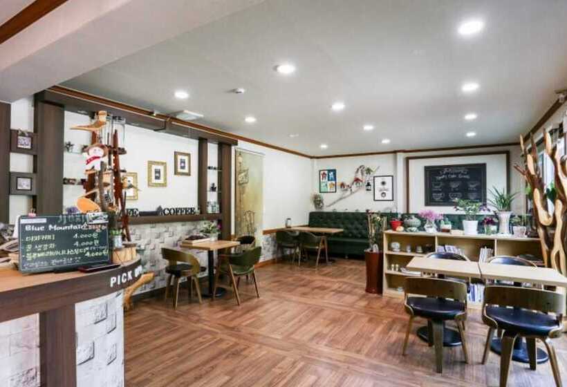 Geumdanggyegok Blue Mountain Pension