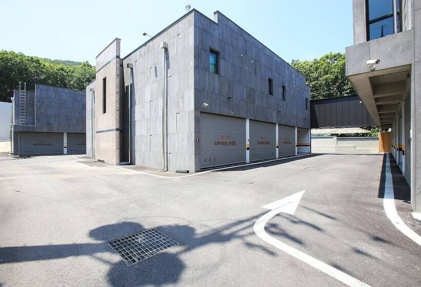 Gimpo Bellucci Motel