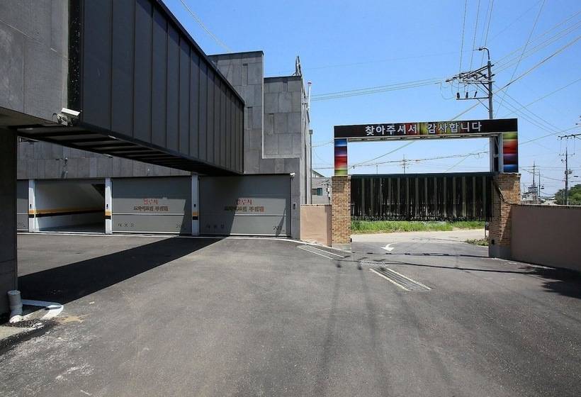 Gimpo Bellucci Motel