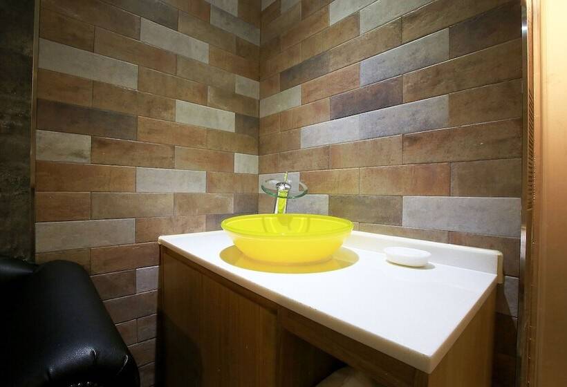 Gimpo Bellucci Motel