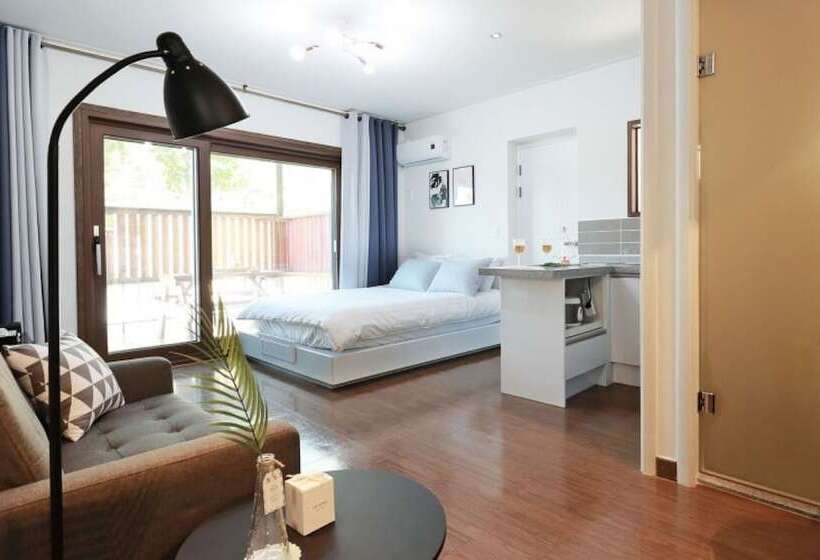 Gyeongju Beverly Hills Pension