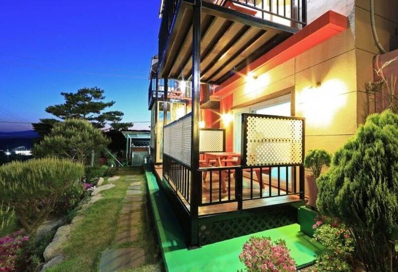 Gyeongju Beverly Hills Pension