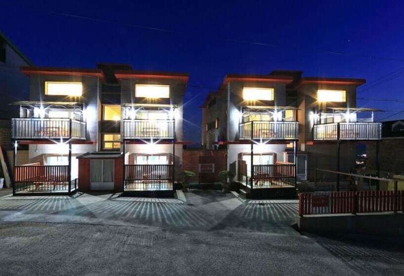 Gyeongju Beverly Hills Pension