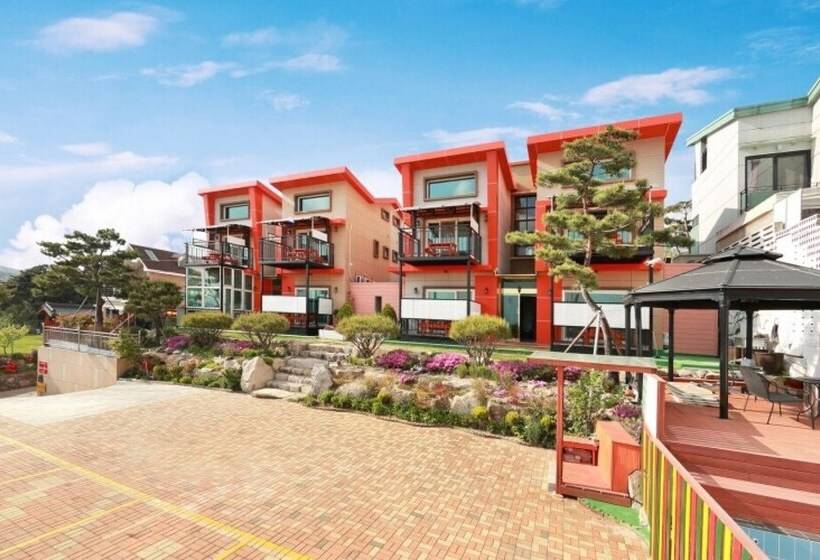 Gyeongju Beverly Hills Pension