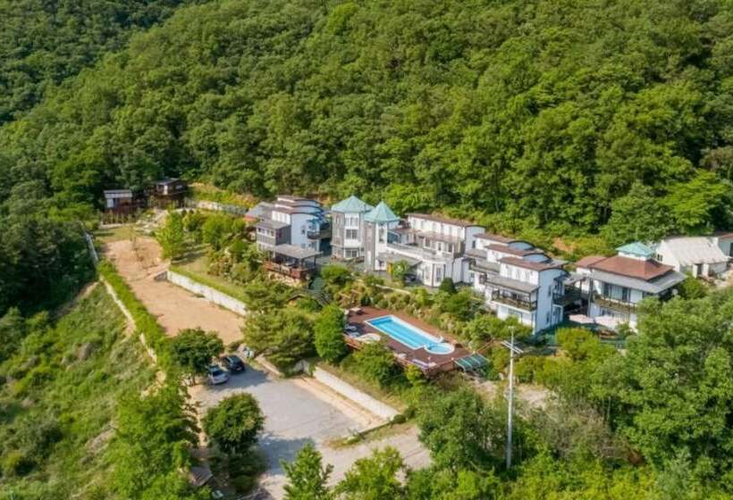 Hongcheon La Stella Pension
