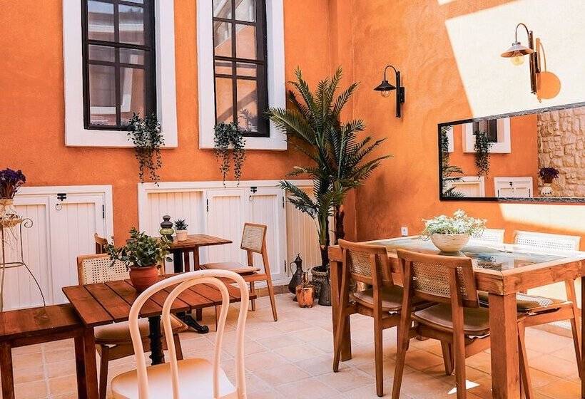 مسافرخانه 1870 Taş Konak Otel   Sanat Sokağı