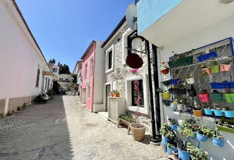 فندق فئة نجمة واحدة 1870 Taş Konak Otel   Sanat Sokağı