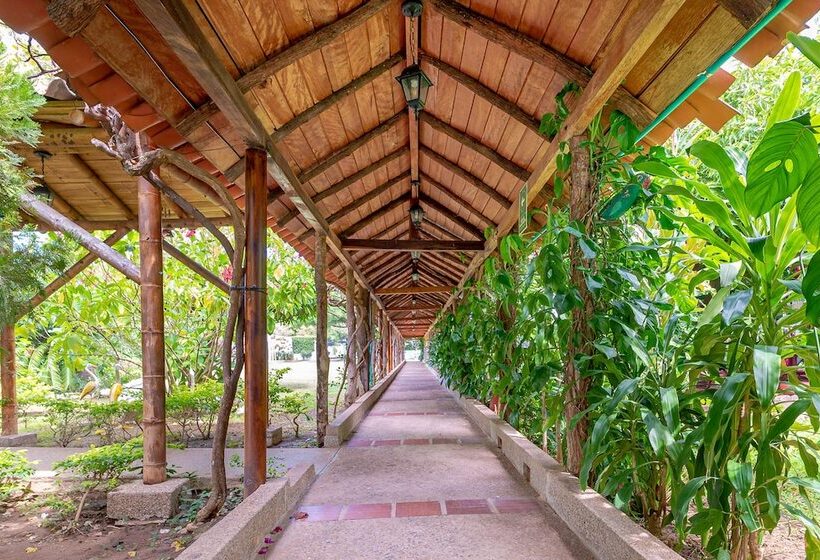 هتل Ayenda Rancho Regis Valledupar