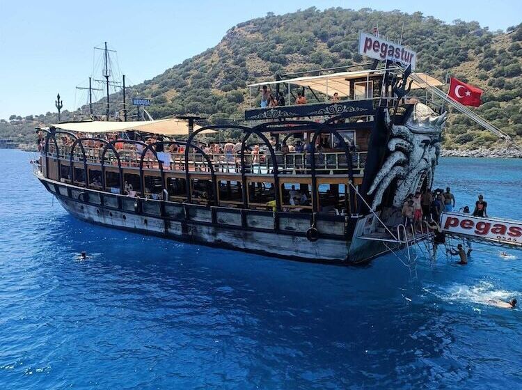 ホテル Barlas Fethiye