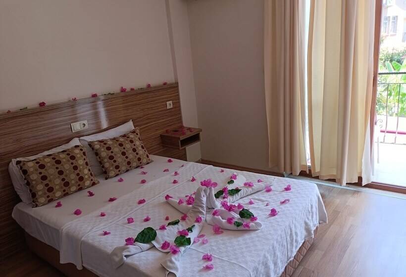 ホテル Barlas Fethiye