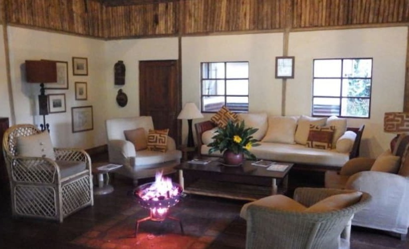هتل Bwindi Safari Lodge