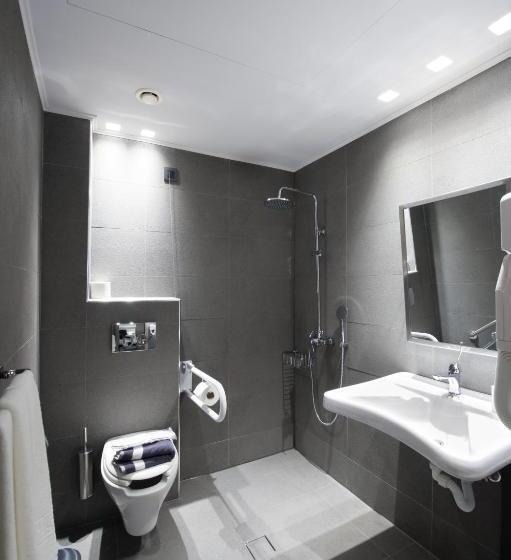 בית מלון כפרי Castello City