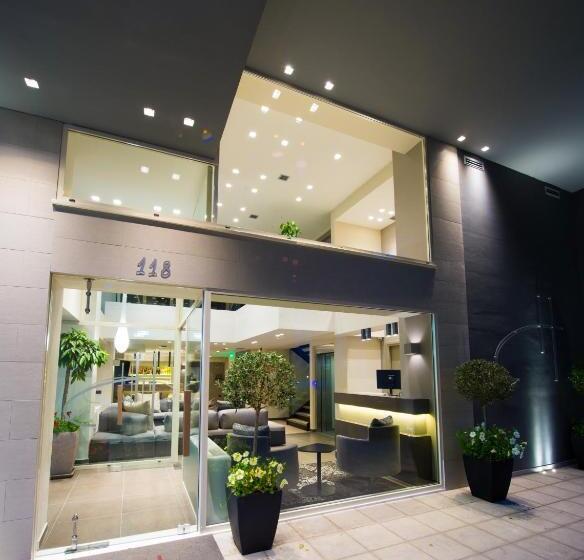 בית מלון כפרי Castello City