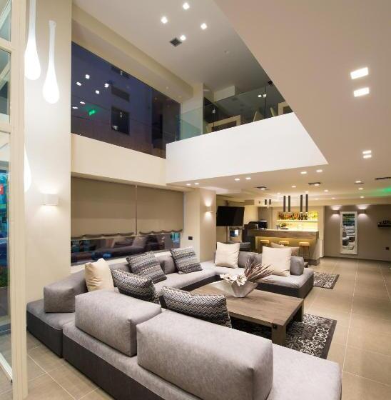 בית מלון כפרי Castello City