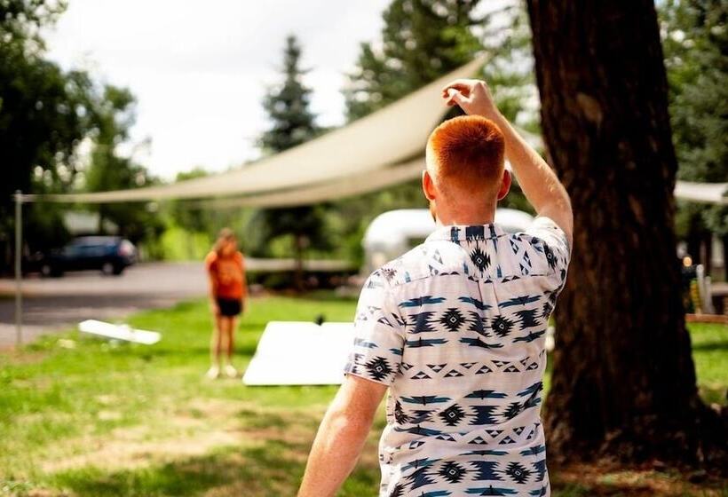 호텔 Corduroy Boutique Lodge