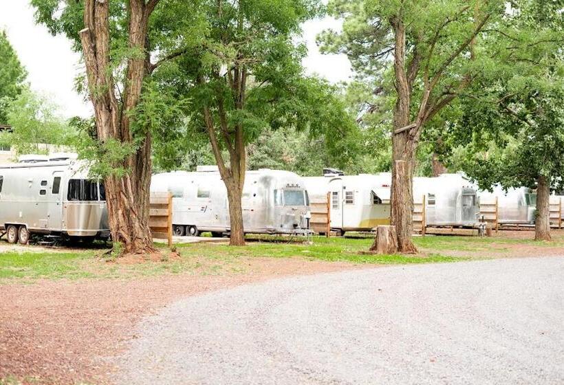 호텔 Corduroy Boutique Lodge