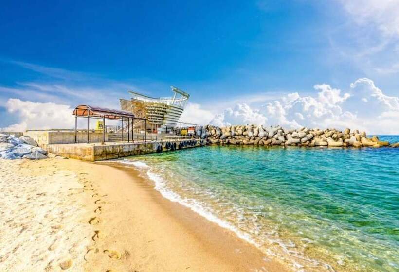 Отель Gangneung Richmoon Pension