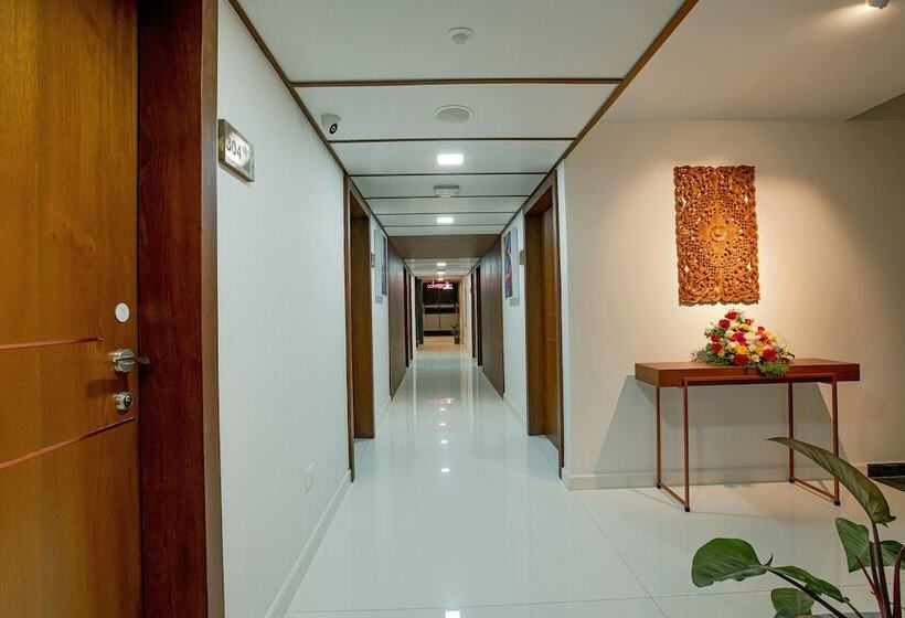 فندق Harivaram Yuga