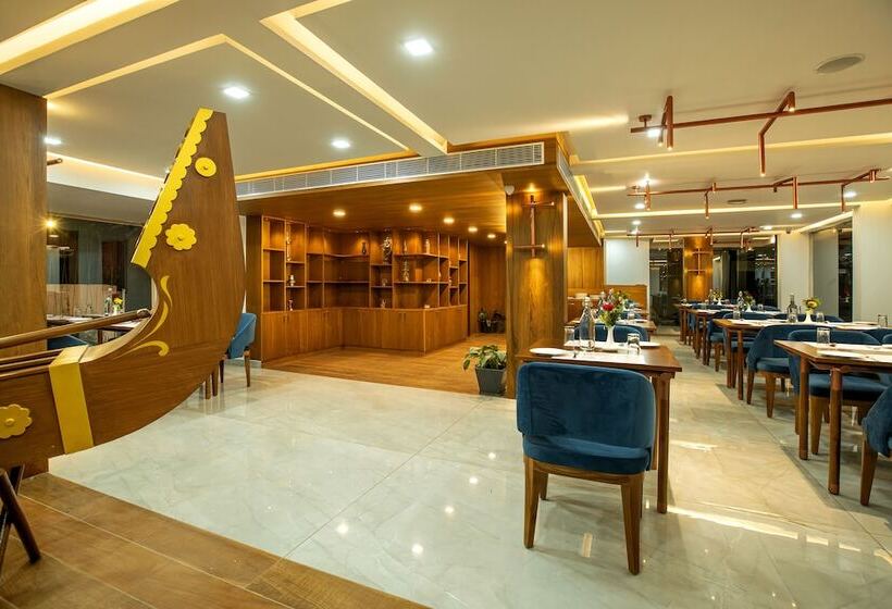 فندق Harivaram Yuga