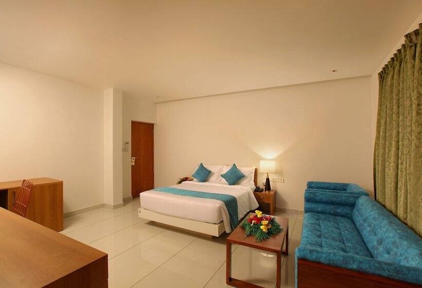 فندق Harivaram Yuga