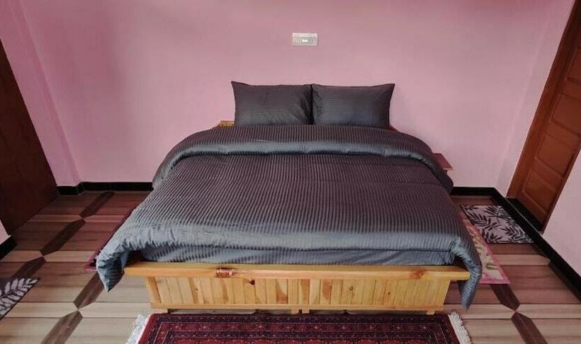 فندق Jojo S Nest