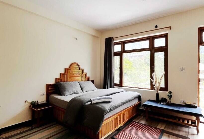 فندق Jojo S Nest