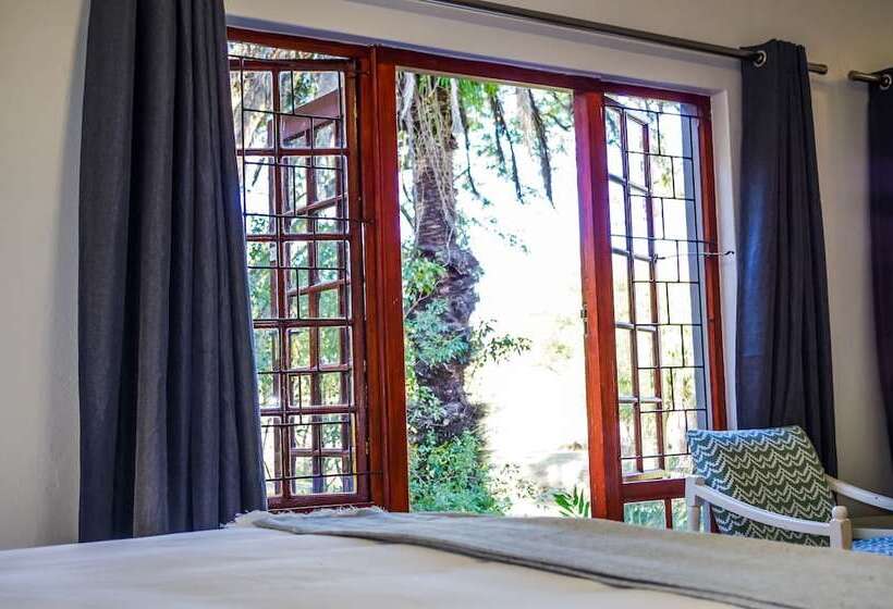 בית מלון כפרי Katberg Mountain Resort &