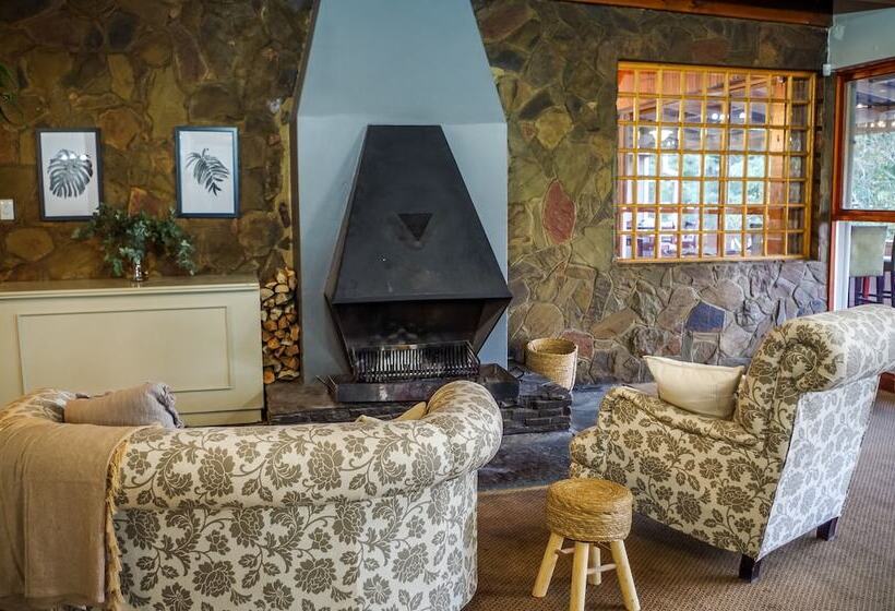 בית מלון כפרי Katberg Mountain Resort &