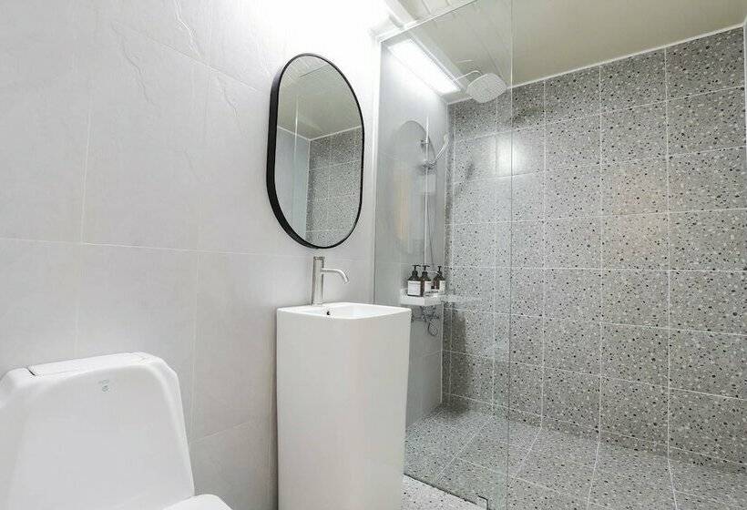 בית מלון כפרי Label