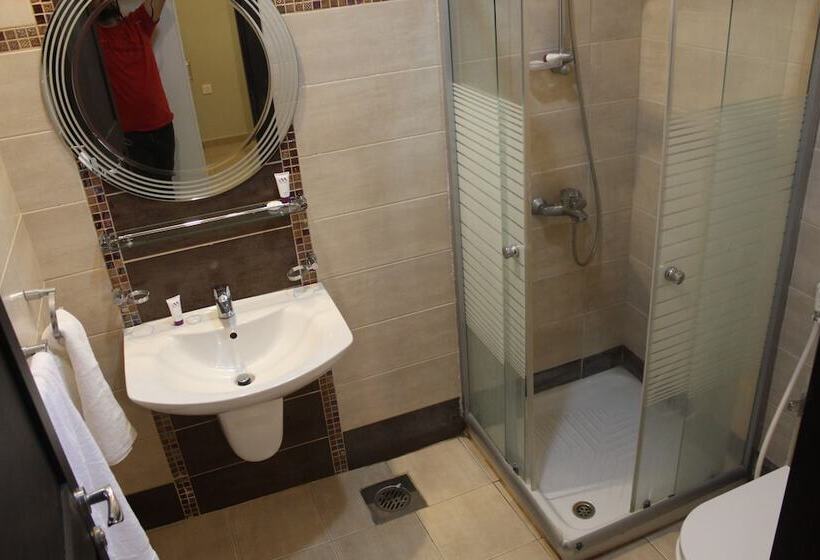 هتل Magic Suite Mahboula 5