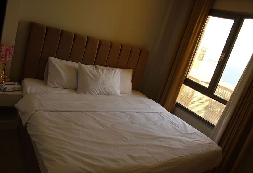 هتل Magic Suite Mahboula 5