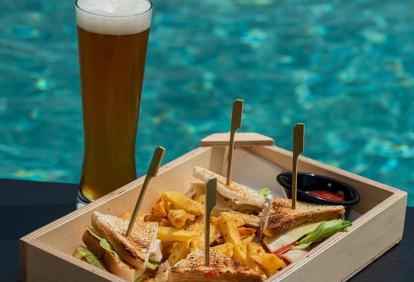 בית מלון כפרי Manifest Boutique