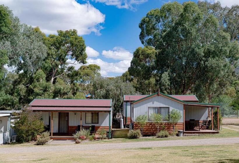 בית מלון כפרי Mansfield Lakeside