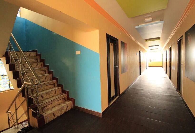 Отель M.g.r. Park Inn