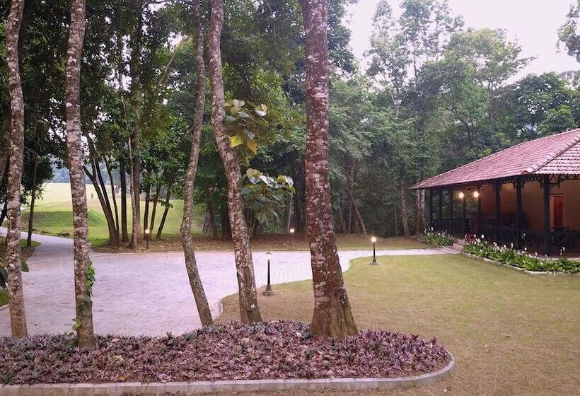 فندق Montrose Golf Resort & Spa