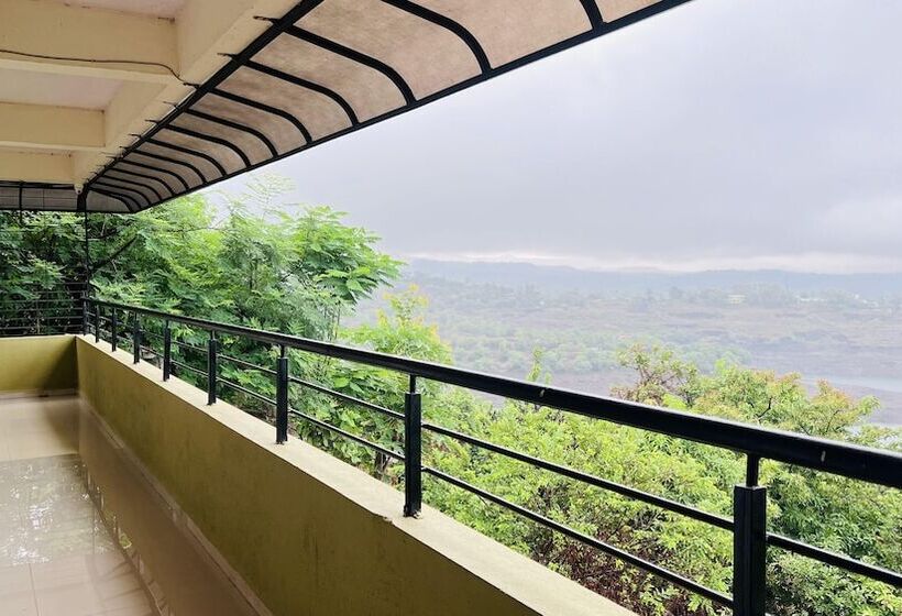 בית מלון כפרי Nature Nest Resort