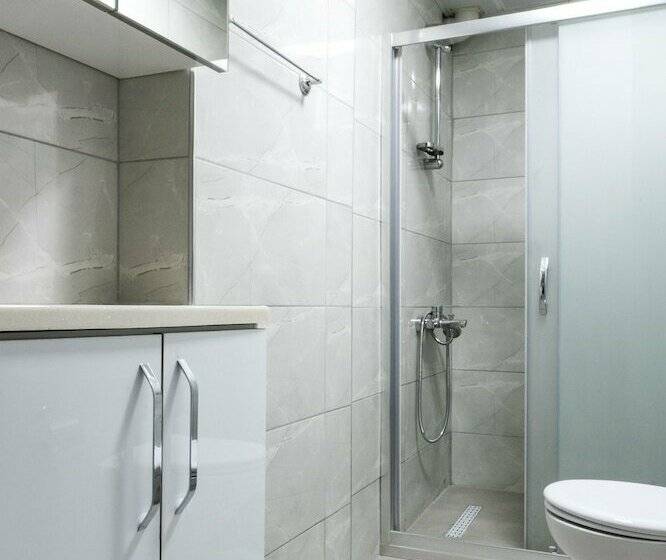 فندق New Blue Izmir Bornova