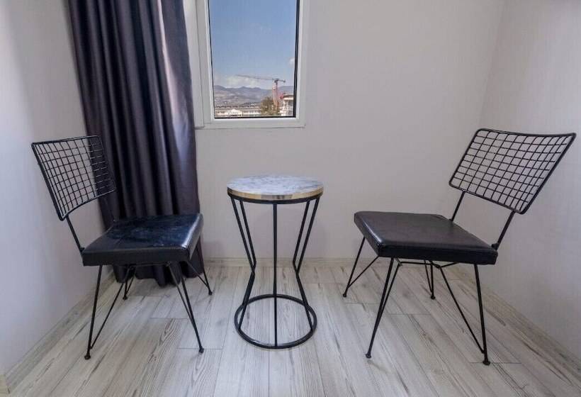 فندق New Blue Izmir Bornova