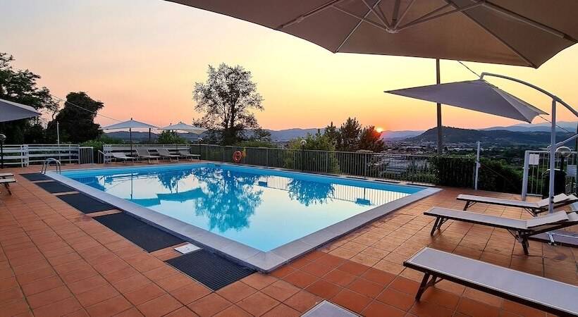 فندق New Genziana