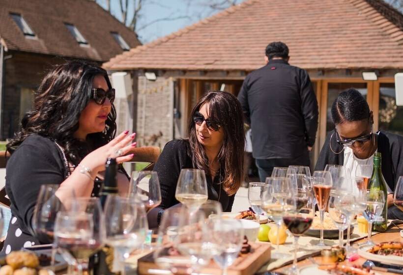 فندق Oastbrook Glamping