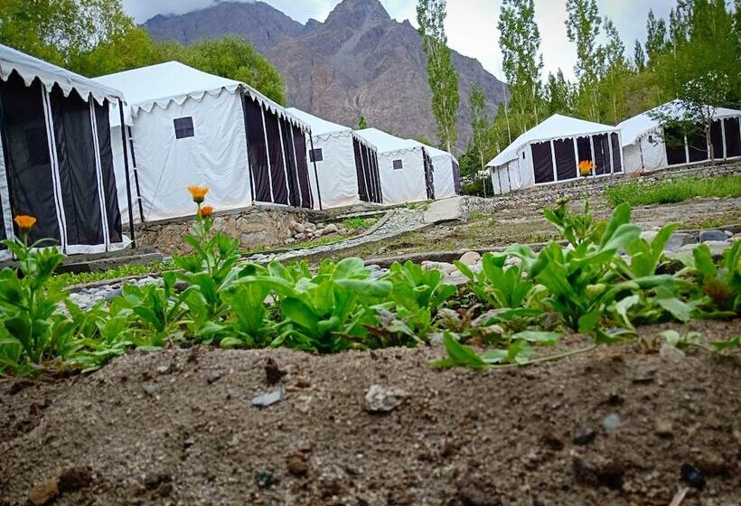 فندق Orchard Land