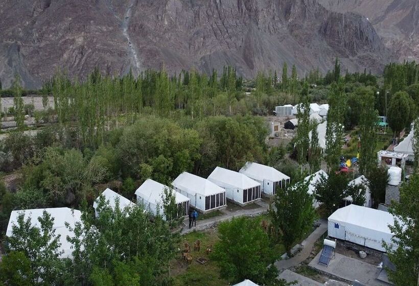 בית מלון כפרי Orchard Land