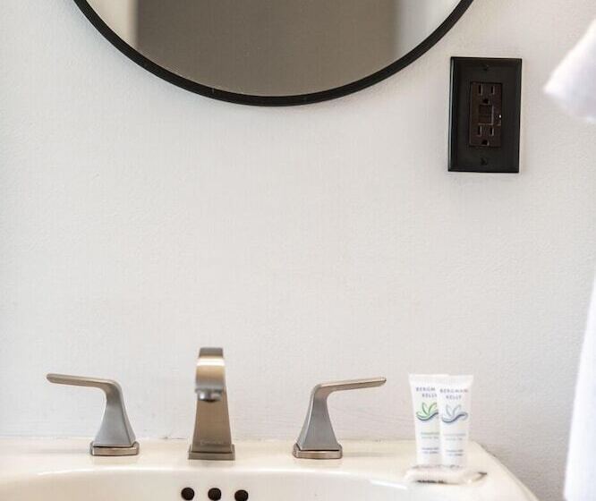 فندق Outdoors Inn At Balsam Lake