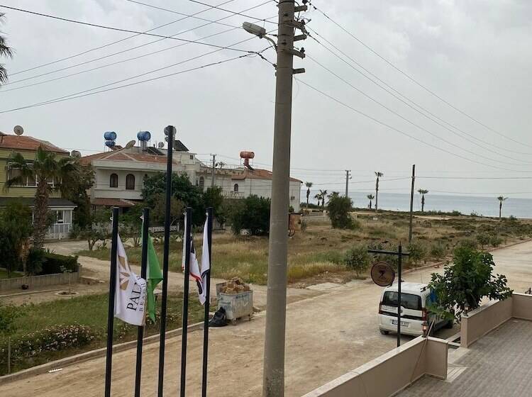 هتل Palmera Beach
