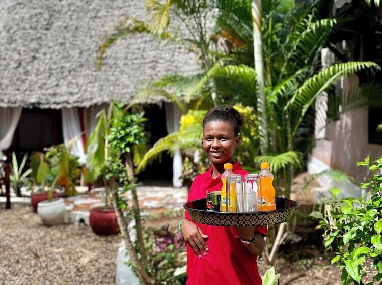 Отель Pole Pole House